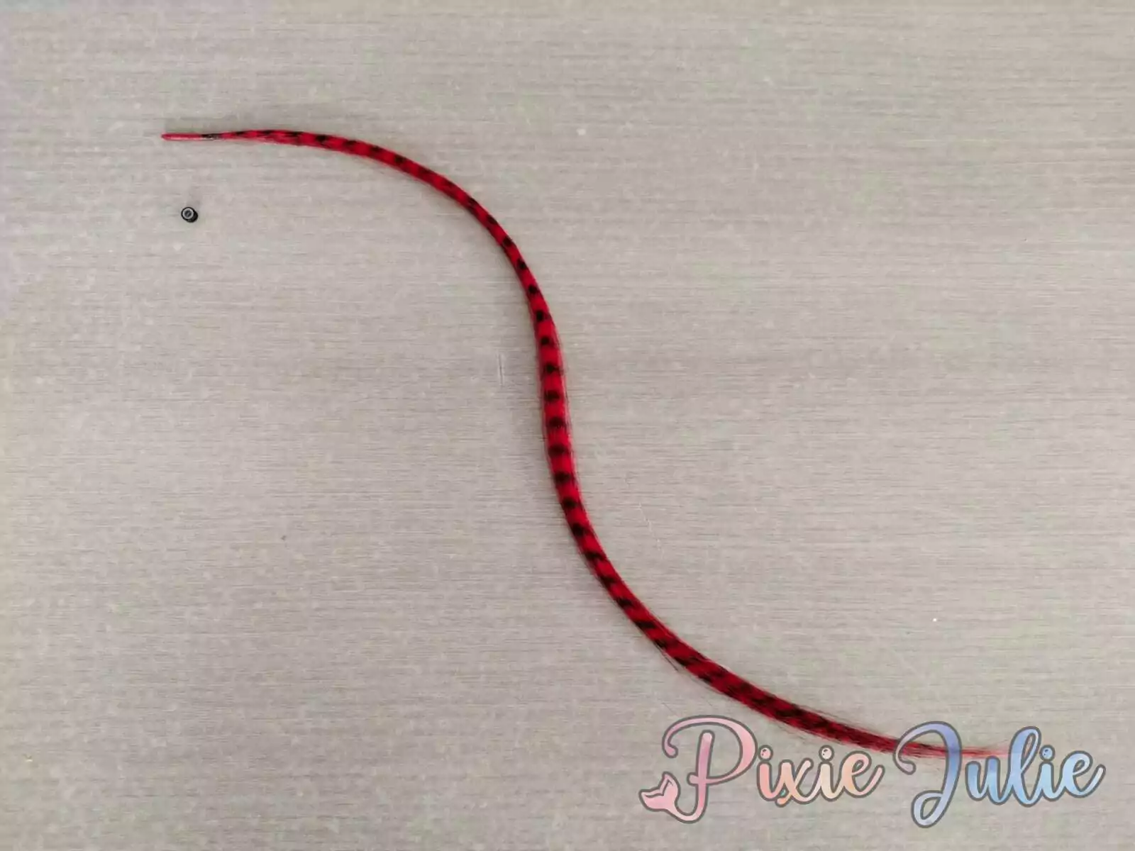 Synthetische Feathers - rood